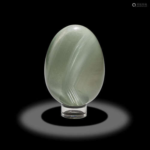 Quartz Egg-form Carving with Phantoms