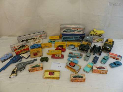 A lot of +/ 32 Dinky Toys, Norev, CIJ miniature ca…