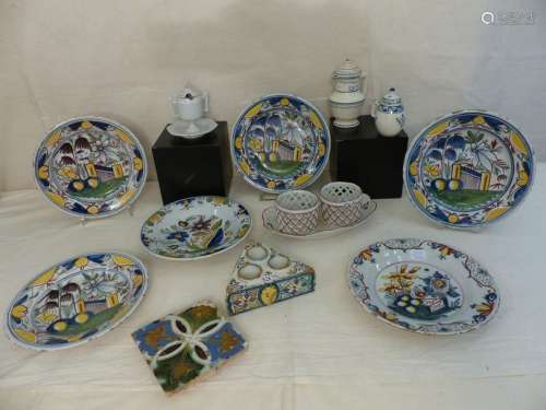 A batch of 12 earthenware, including Delft plates,…