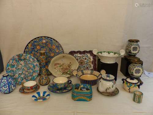 A batch of 18 Longwy earthenware (*) including sev…