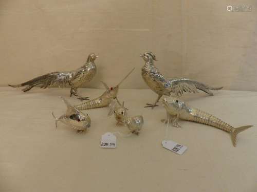 Pair of pheasants, 4 fish and a silver chick. Tota…