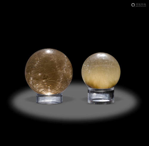 Two Quartz Spheres