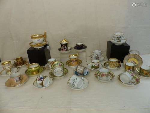 Collection of 21 cups and saucers in porcelain fro…
