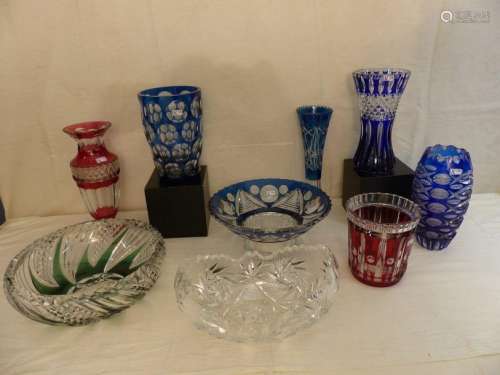 9 vases in Val Saint Lambert and other crystals.