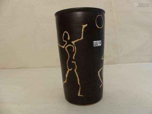 Stoneware vase decorated with monogrammed characte…