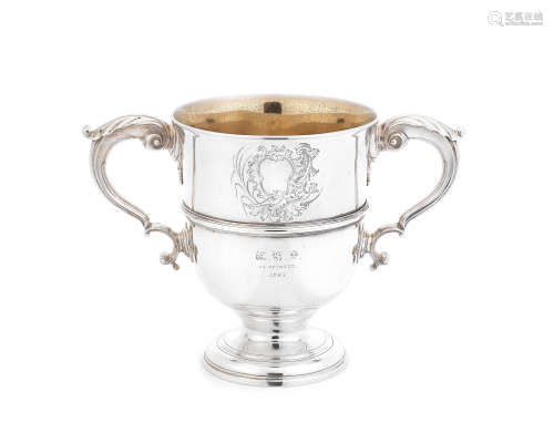 A George II Irish silver cup John Laughlin, Dublin circa 1750