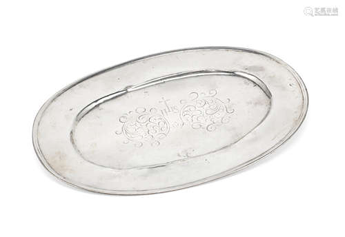 A 17th century Dutch silver bread plate / broodscotel unmarked, circa 1660