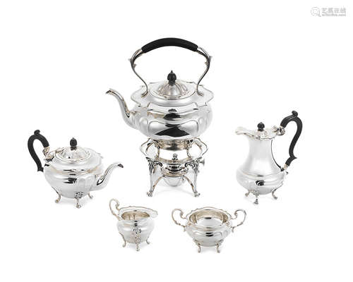 A five-piece silver tea service Goldsmiths & Silversmiths Co Ltd, Sheffield 1918 (6)