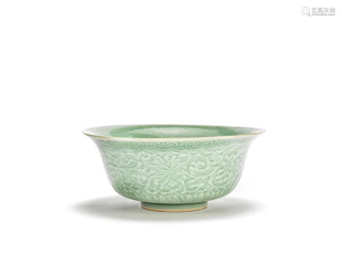 A carved Celadon glazed Bowl Underglaze blue Yongzheng six-character mark, late Qing Dynasty