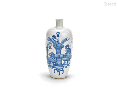 A blue and white 'Hundred Antiques' vase Kangxi