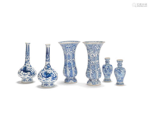 Three pairs of blue and white vases Kangxi