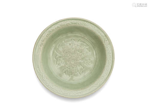 A Longquan celadon glazed dish Ming Dynasty