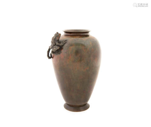 A bronze oviform vase Meiji Period, signed Komin