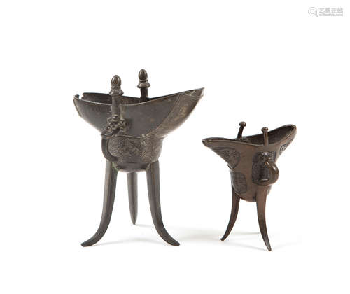 Two archaistic bronze wine vessels, jue The first, dated Kangxi 25th year (corresponding to AD1687) and of the period; the second, 17th/18th century