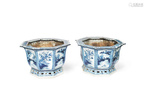 A pair of blue and white jardinières Qing Dynasty