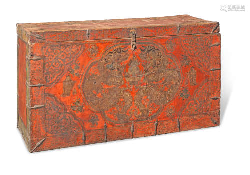A painted lacquered wood 'double dragon' storage chest Tibet, 17th/18th century