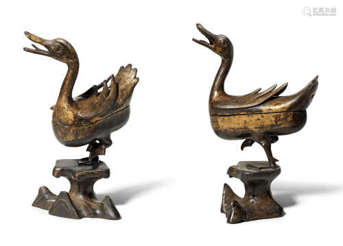 A pair of parcel gilt-bronze duck-shaped incense burners and covers Ming Dynasty