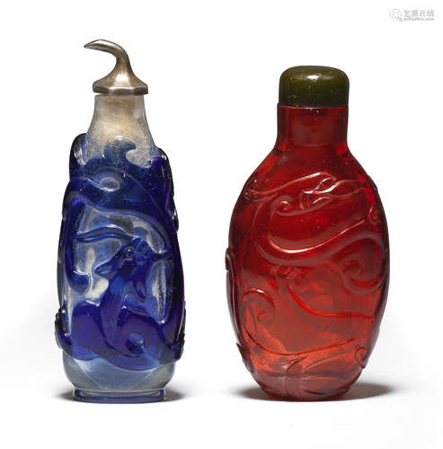 Two glass 'chilong' snuff bottles 18th/19th century