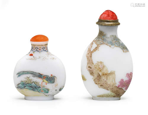 Two enamelled glass snuff bottles Late Qing Dynasty