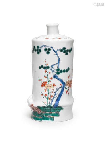 A Kakiemon cylindrical sake bottle modelled as a section of bamboo Edo period (1615-1868), late 17th century