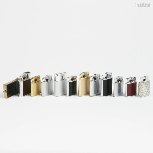 Grp: 12 Mid Century Ronson Lighters