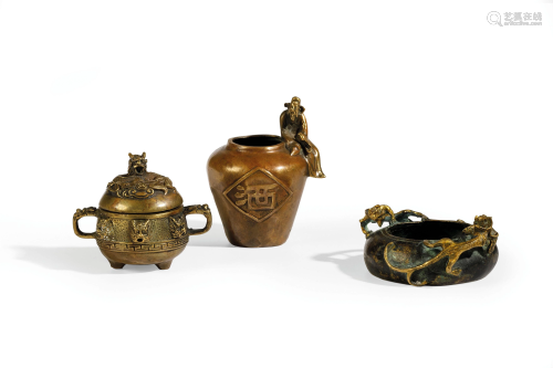TWO BRONZE CENSERS AND A BRONZE VASE, CHIN…