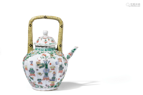 A FAMILLE VERTE PORCELAIN 'ANTIQUES' QUA…