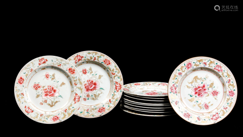 TWELVE FAMILLE ROSE AND GILT PORCELAIN PEONI…