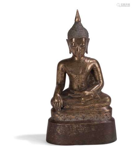 BUDDHA STATUETTE IN GOLD BRONZE LAQUE Thailand, Ra…