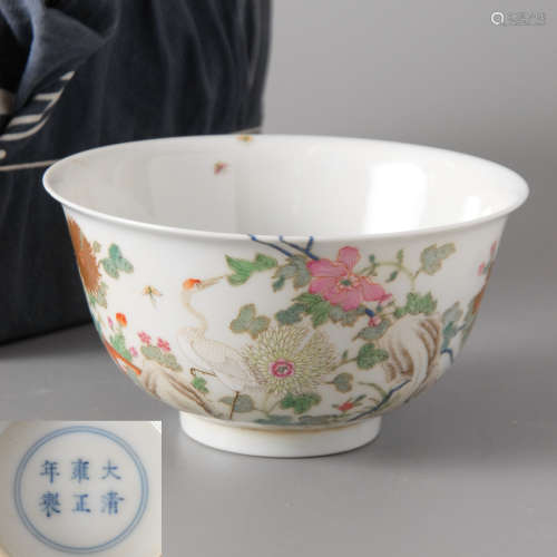 大清雍正年製白釉粉彩碗