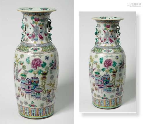 Important vase en porcelaine polychrome de chine a…
