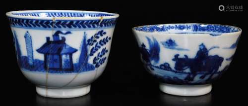 A Chinese porcelain Kangxi tea bowl, of circular form, with an upper floral border, the main body