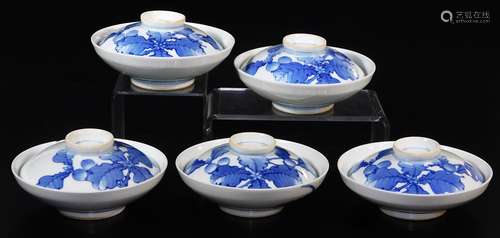 A set of five blue and white Japanese Hirado bowls and covers, decorated with oak leaves and acorns,