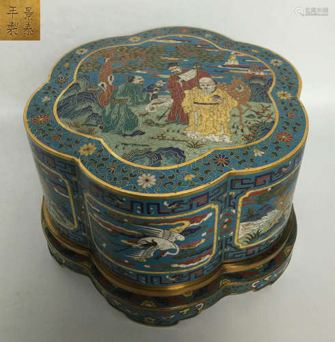 A CLOISONNE CASTED FU&LU&SHOU BUDDHA PATTERN BOX