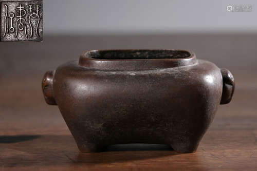 A COPPER CASTED CENSER WITH DOUBLE EAR