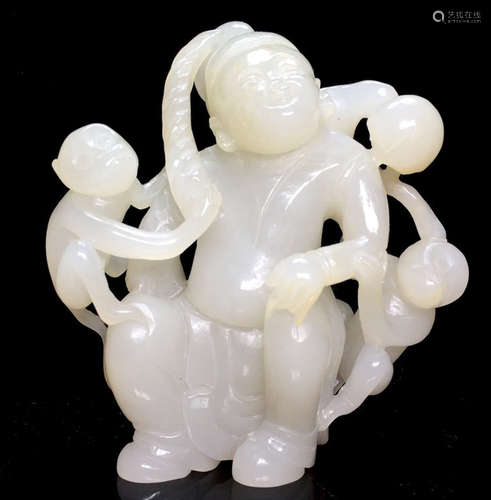 A HETIAN JADE CARVED FIGURE&MONKEY SHAPE PENDANT