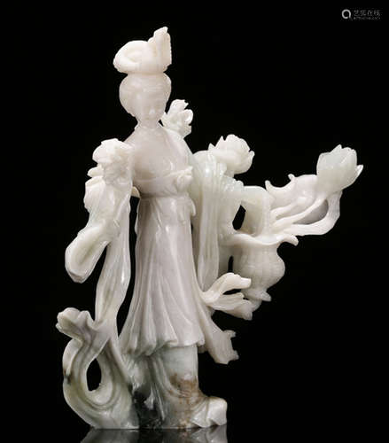 A JADE CARVED FIGURE STORY SHAPE PENDANT