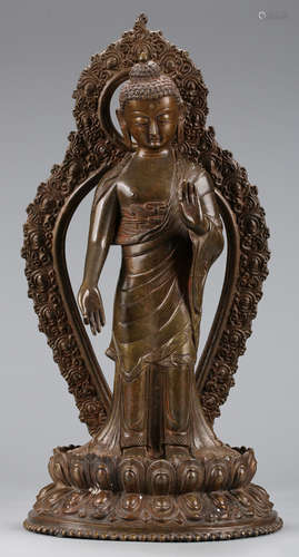 A GILT BRONZE CASTED SAKYAMUNI BUDDHA STATUE