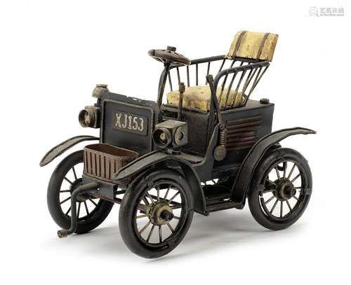 A scratchbuilt model of an early steam car, ((2))