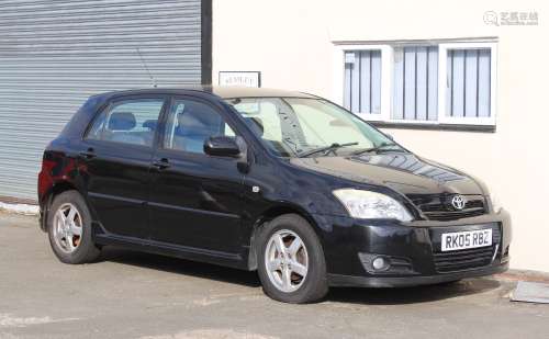 Property of a deceased estate - car - Toyota Corolla 1.6, automatic, 2005, black, registration