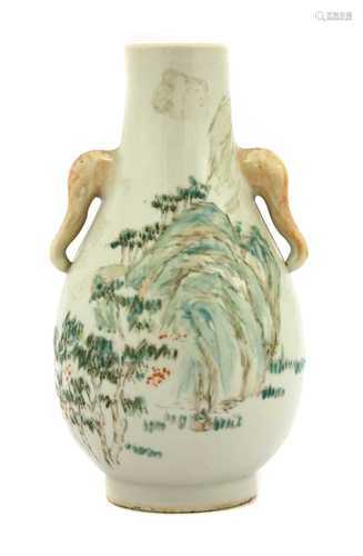 A Chinese porcelain vase,