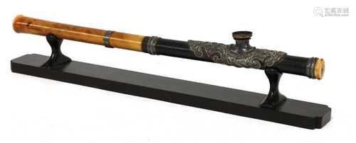 A Chinese ivory opium pipe,