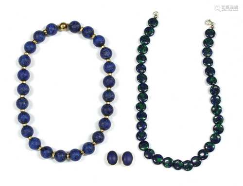 A single row uniform lapis lazuli bead necklace,