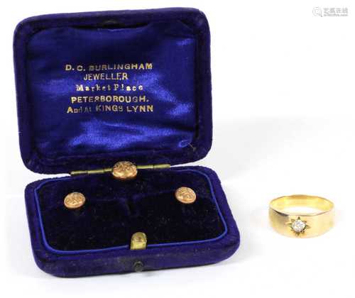 A gentlemen's gold diamond set ring,