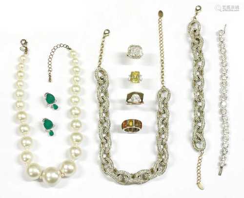 A quantity of silver and costume jewellery,