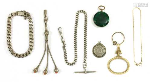 A small quantity of jewellery,