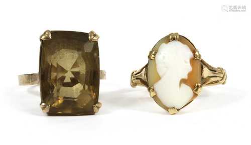 A gold single stone smoky quartz ring,