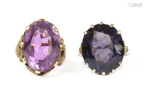 An American gold single stone amethyst ring,