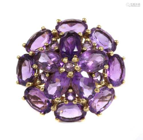 A 9ct gold amethyst cluster ring,