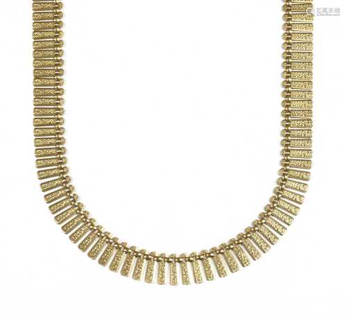 A 9ct gold fringe necklace,